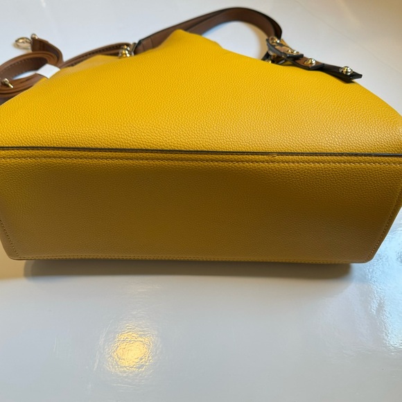 ❤️ SOLD Aldo Viremma Tote Handbag Yellow Leather Two Way Wear Crossbody Purse - Picture 5 of 7